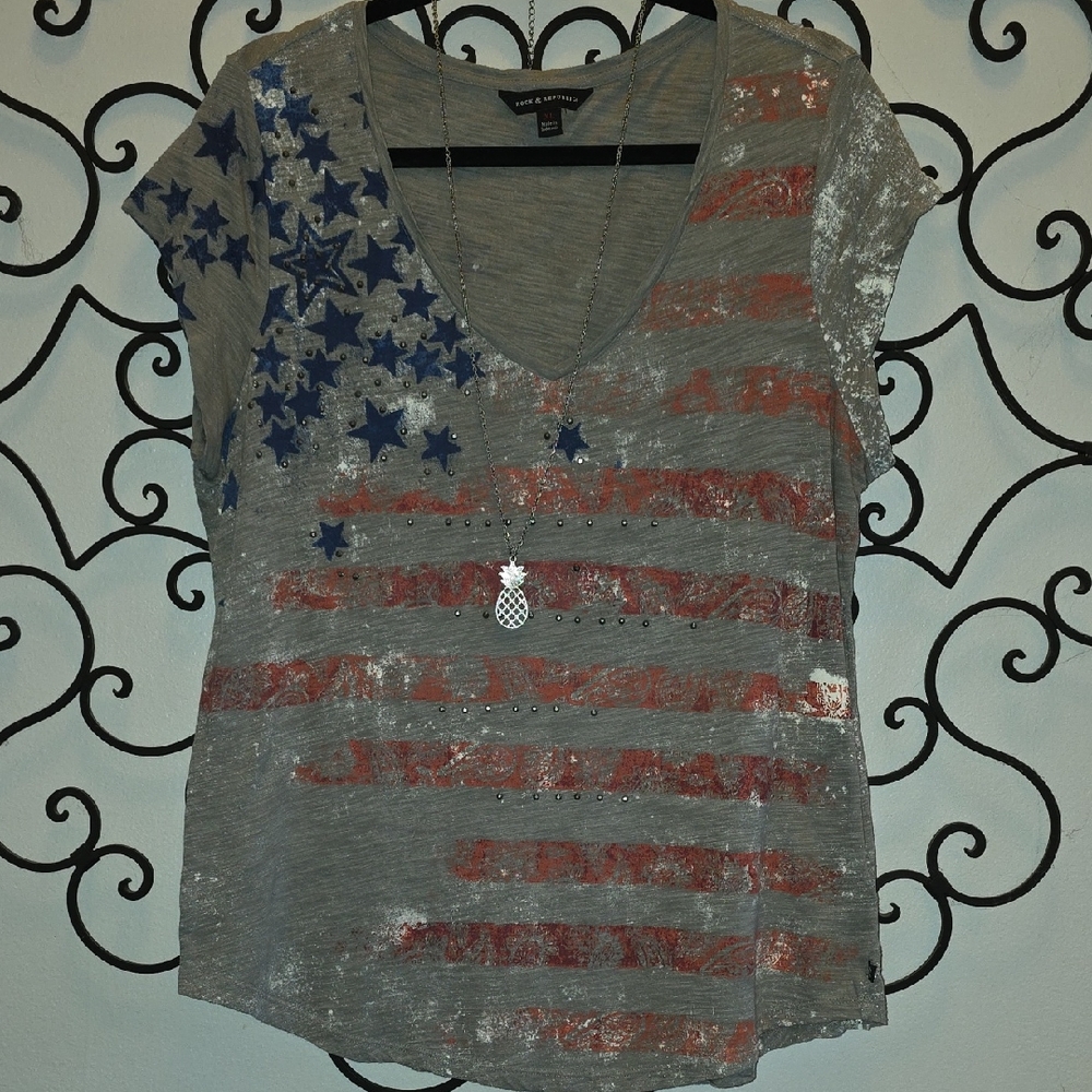 Rock & Republic Gray, Red, Blue Star Tee - XL